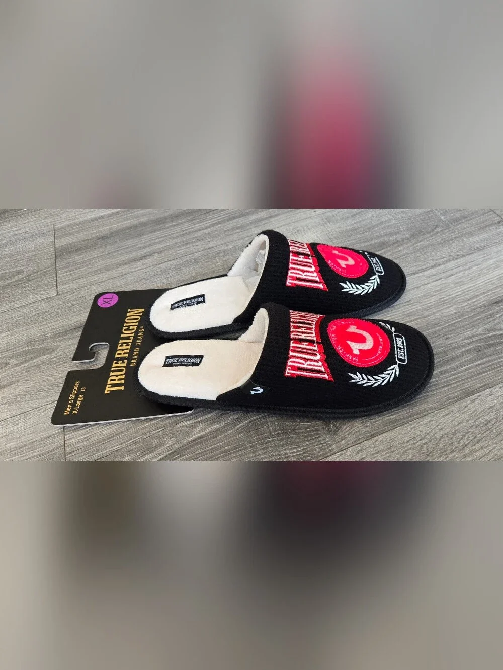 True Religion Men’s Slippers Black Red Logo XL Size 13 NWT House Shoes.